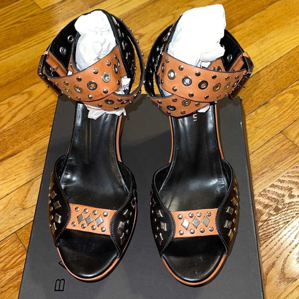 Barbara Bui Black/Brown Stud Eyelet Wedge